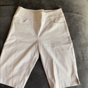 Selling these shorts! Nice just to wear shopping!